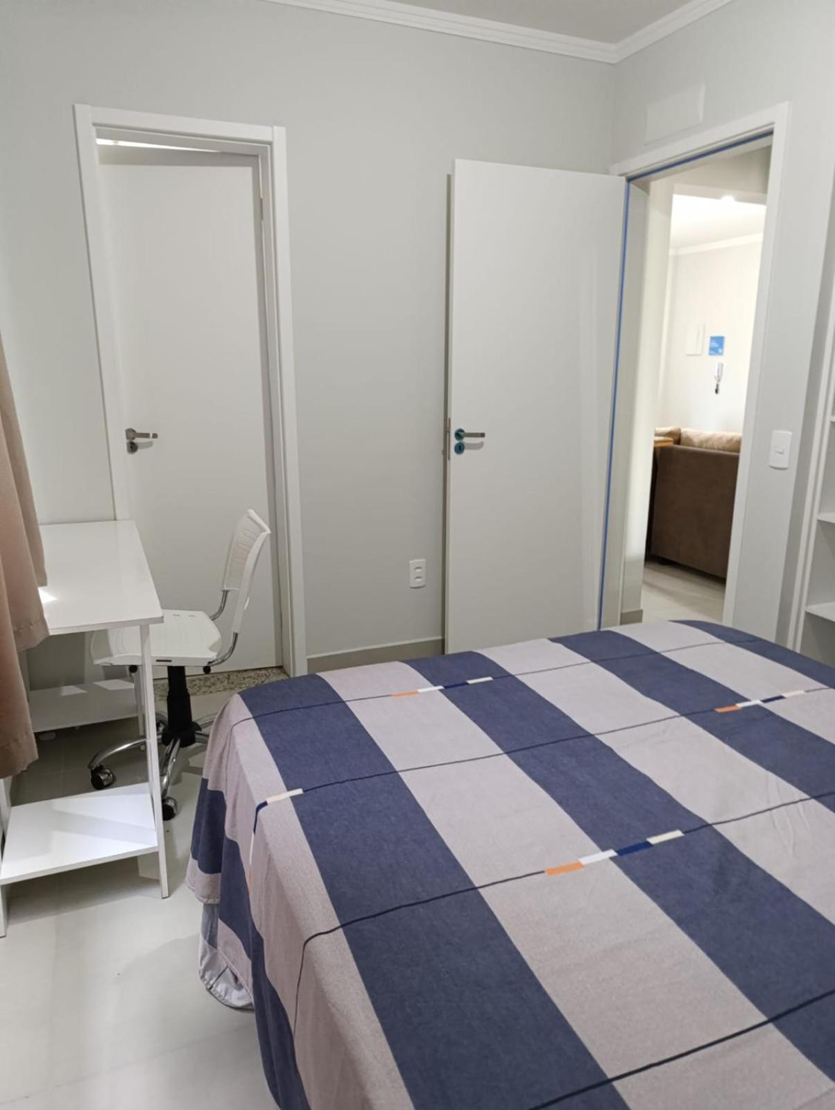 Agradavel Apartamento Em Bairro Silencioso... Camboriu Bagian luar foto